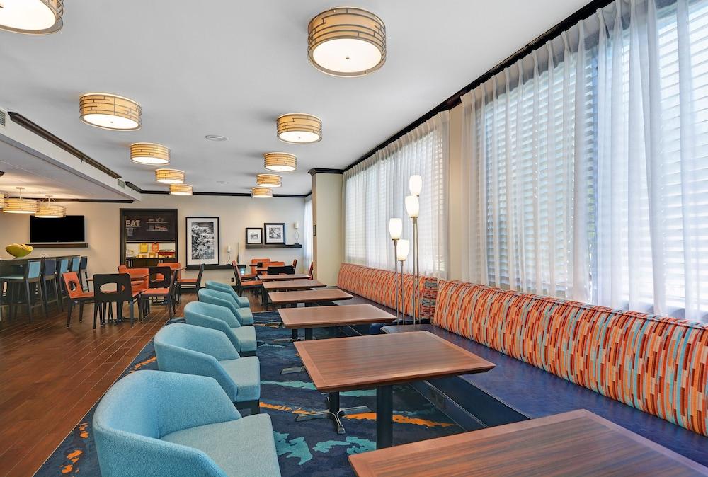 Hampton Inn Overland Park Exterior photo