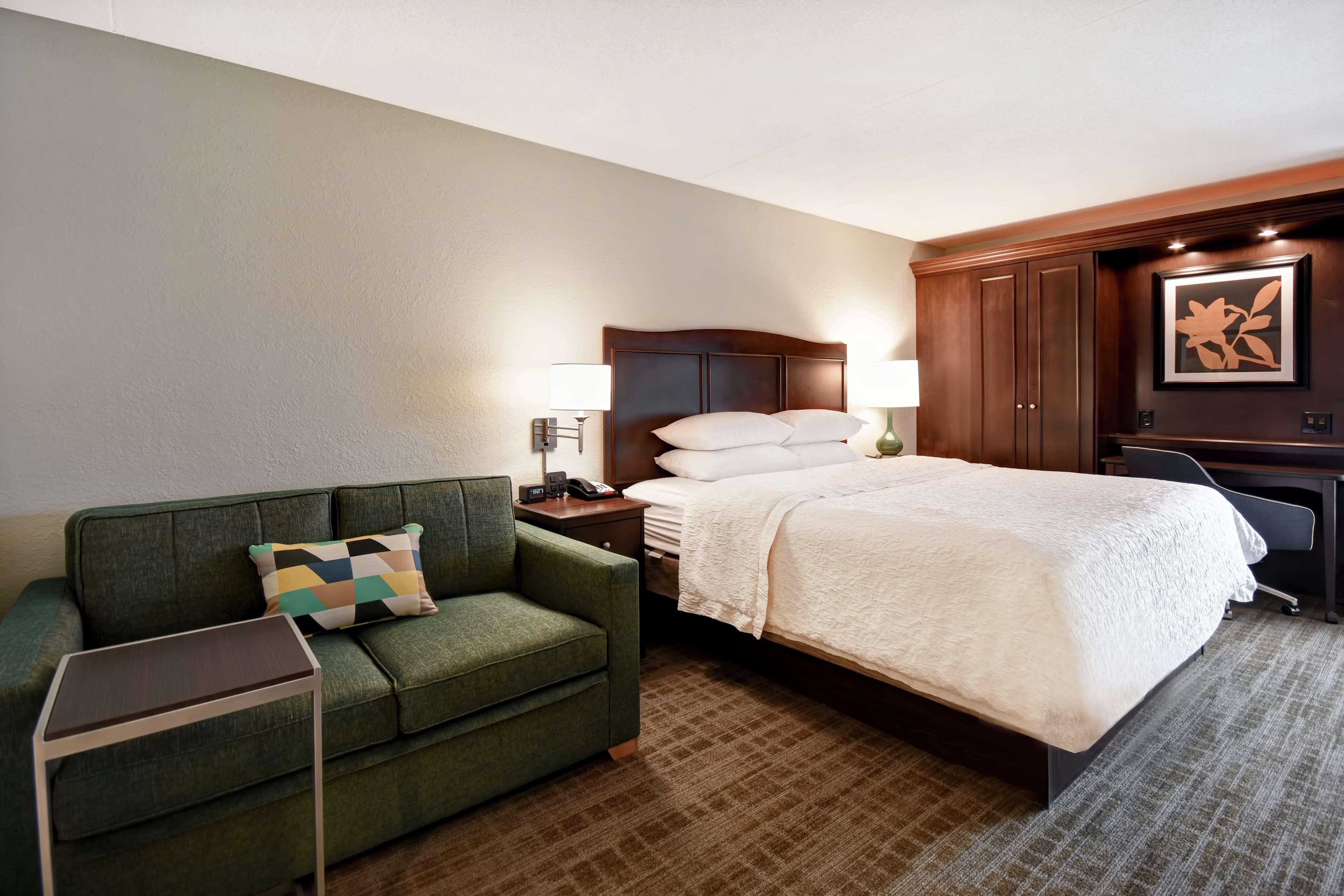 Hampton Inn Overland Park Exterior photo