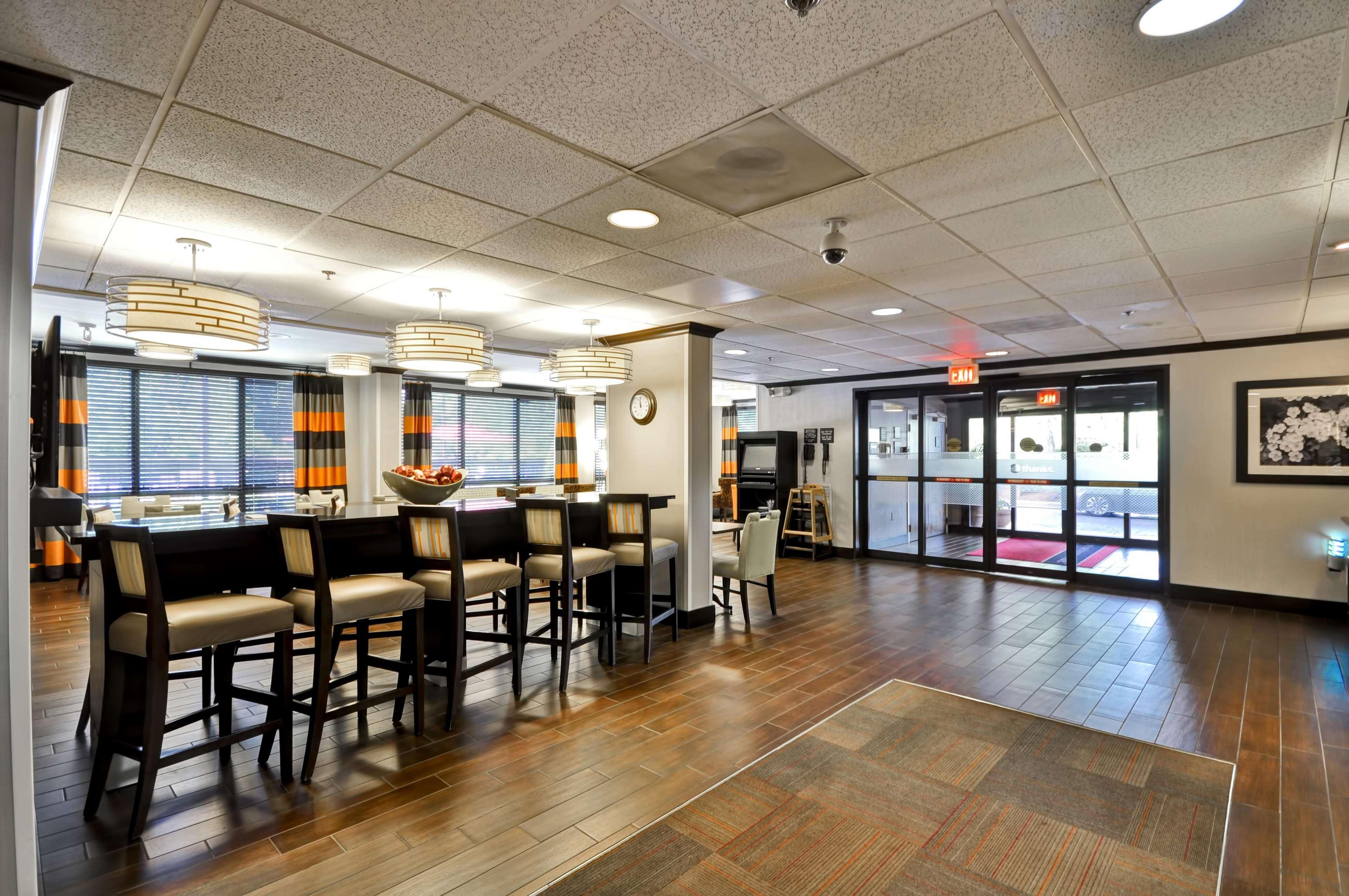 Hampton Inn Overland Park Exterior photo