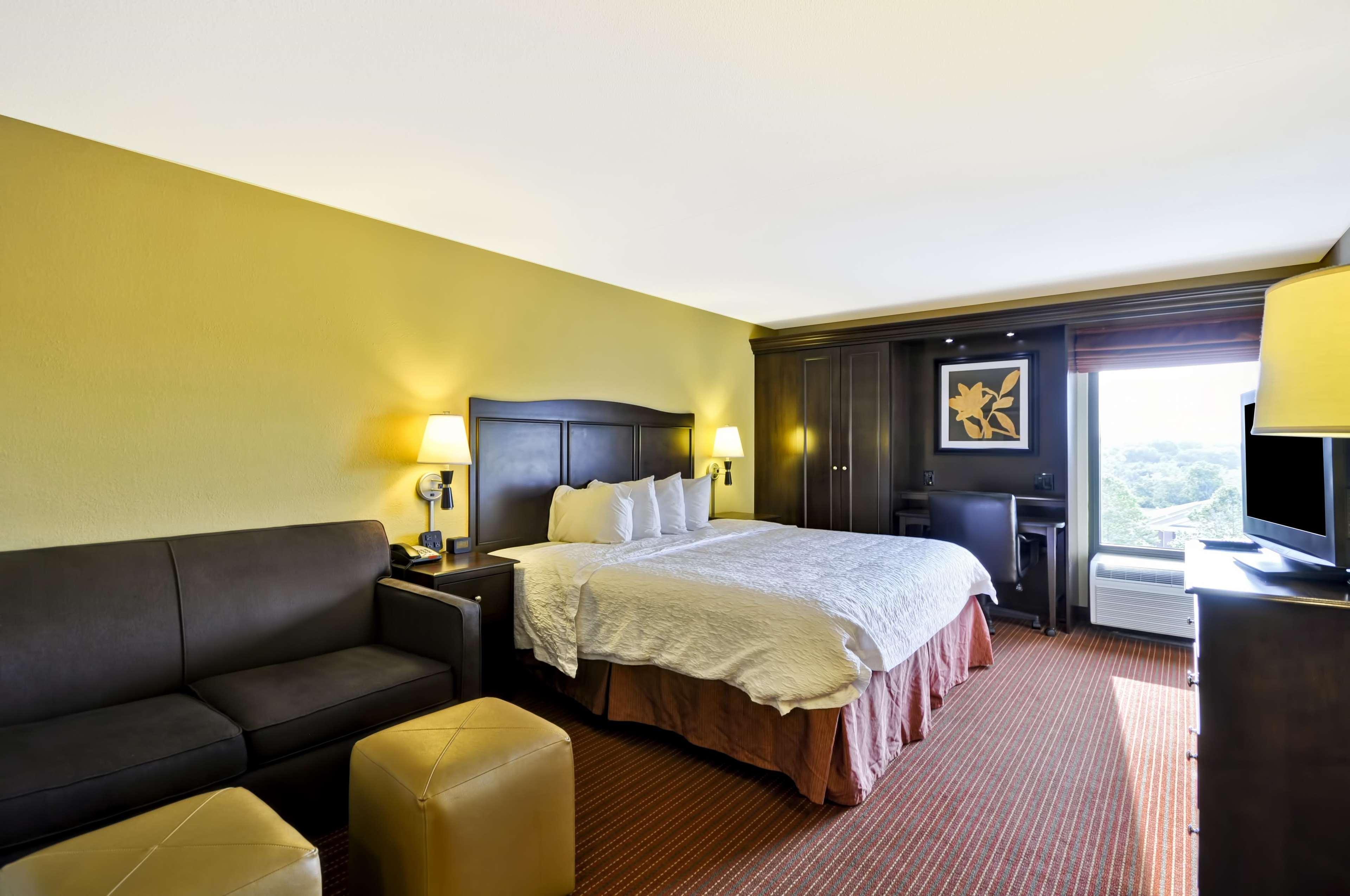 Hampton Inn Overland Park Exterior photo