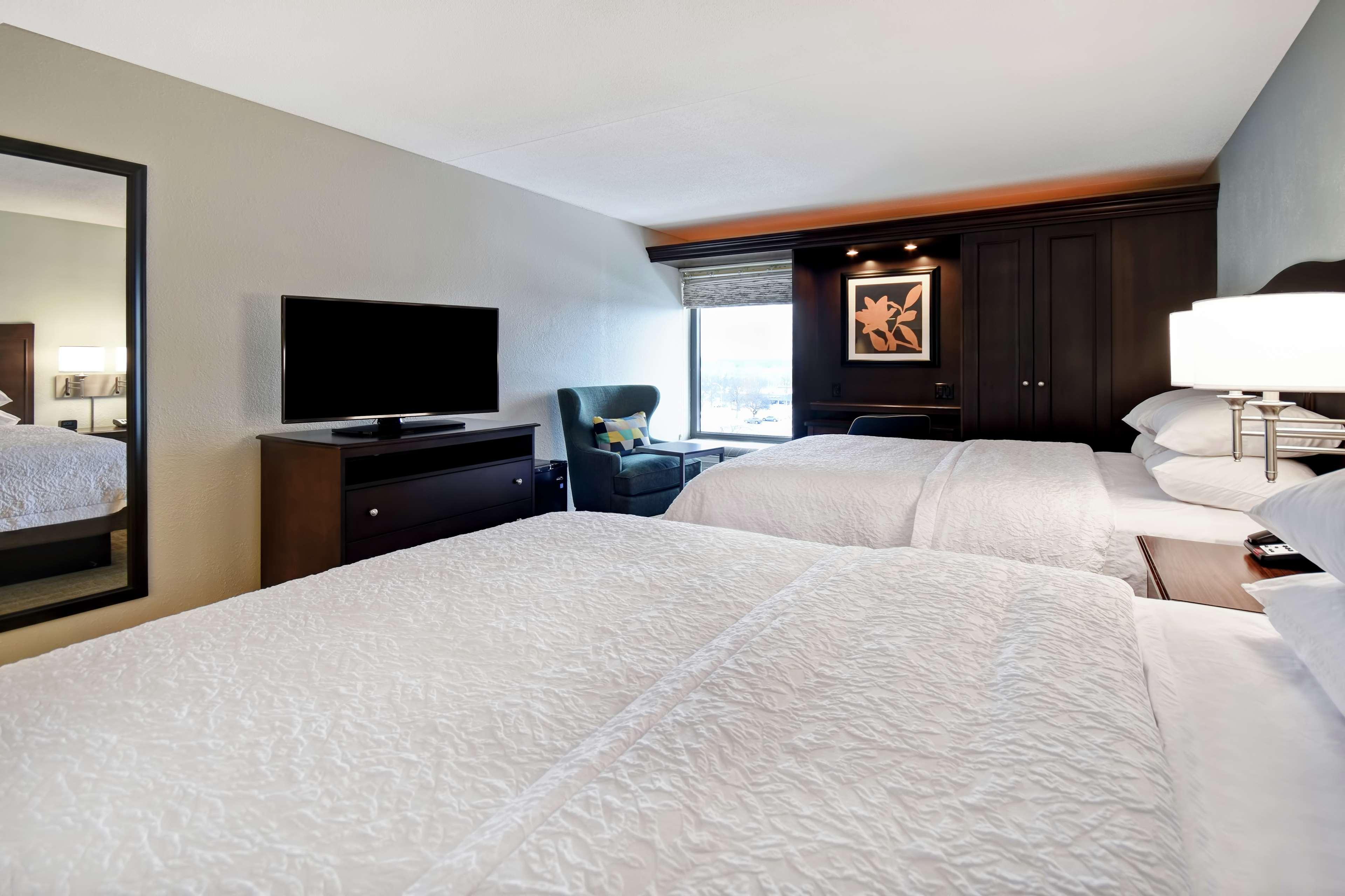 Hampton Inn Overland Park Exterior photo