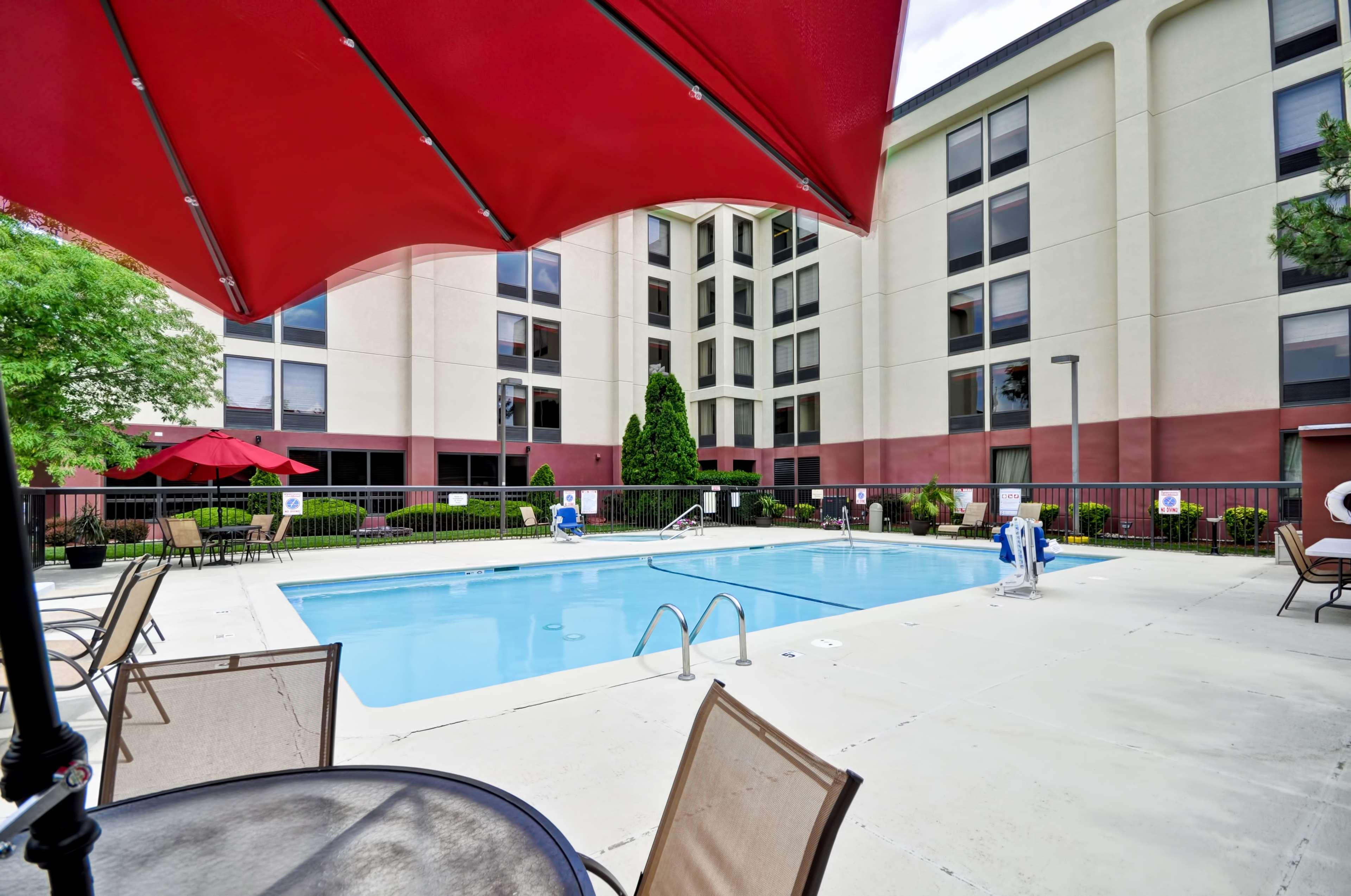 Hampton Inn Overland Park Exterior photo